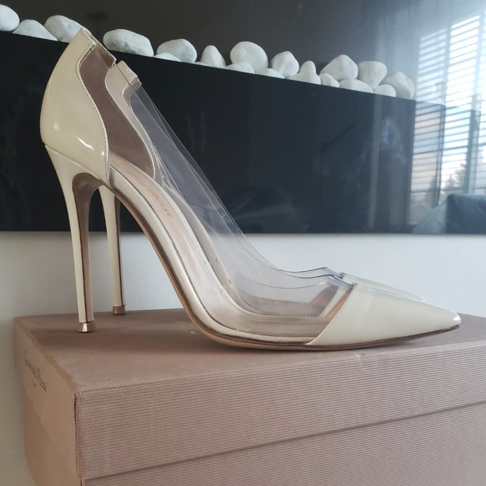 Gianvito Rossi  Plexi Pumps